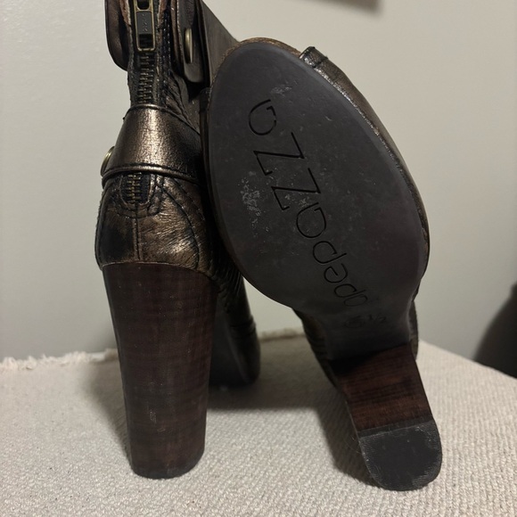 Size 6 1/2 Apepazza Las Vegas Bronze/metallic Peep-Toe Ankle Boots - Picture 4 of 5